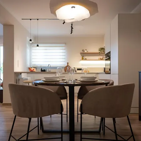 Chrysa's Deluxe Appartement