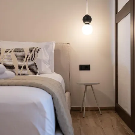 Chrysa's Deluxe Nauplie