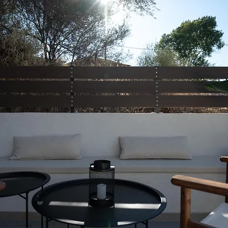 Chrysa's Deluxe Nauplie